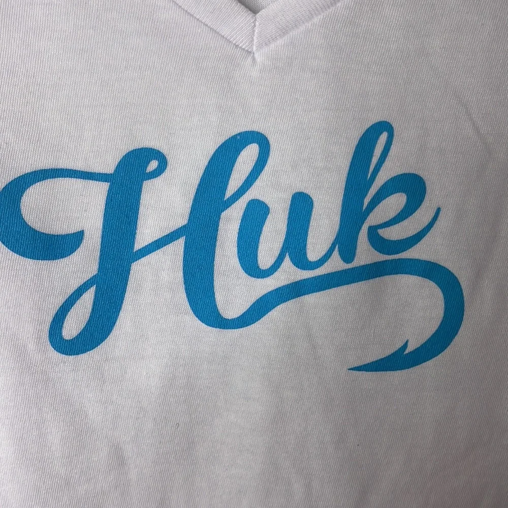 HUK Women’s Script V Neck Top in White, Size XL. - Picture 5 of 8